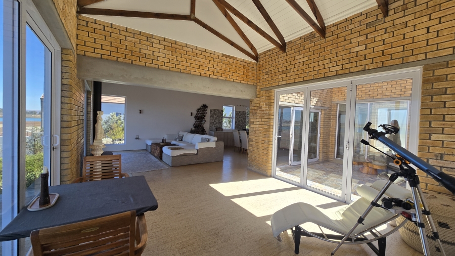 To Let 2 Bedroom Property for Rent in Port Owen Western Cape